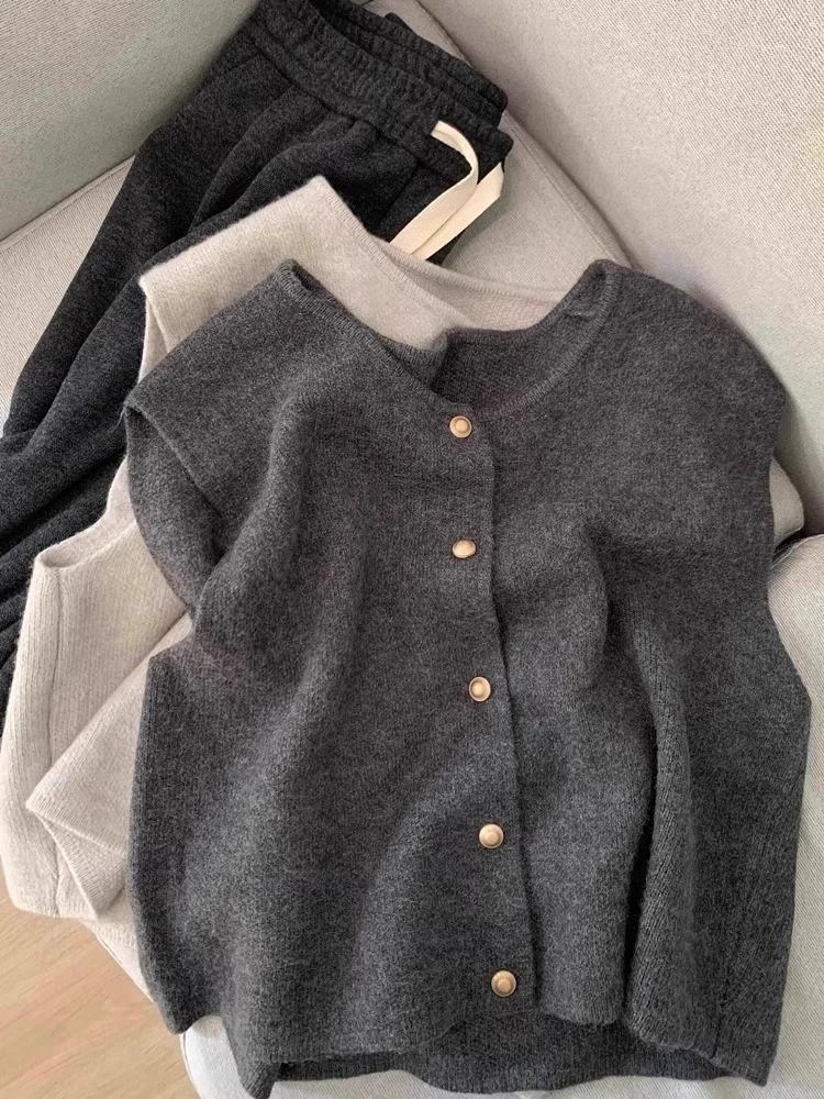 Серый темпераментный свитер в стиле ретро женский жилет на осень и зиму 2024 новый