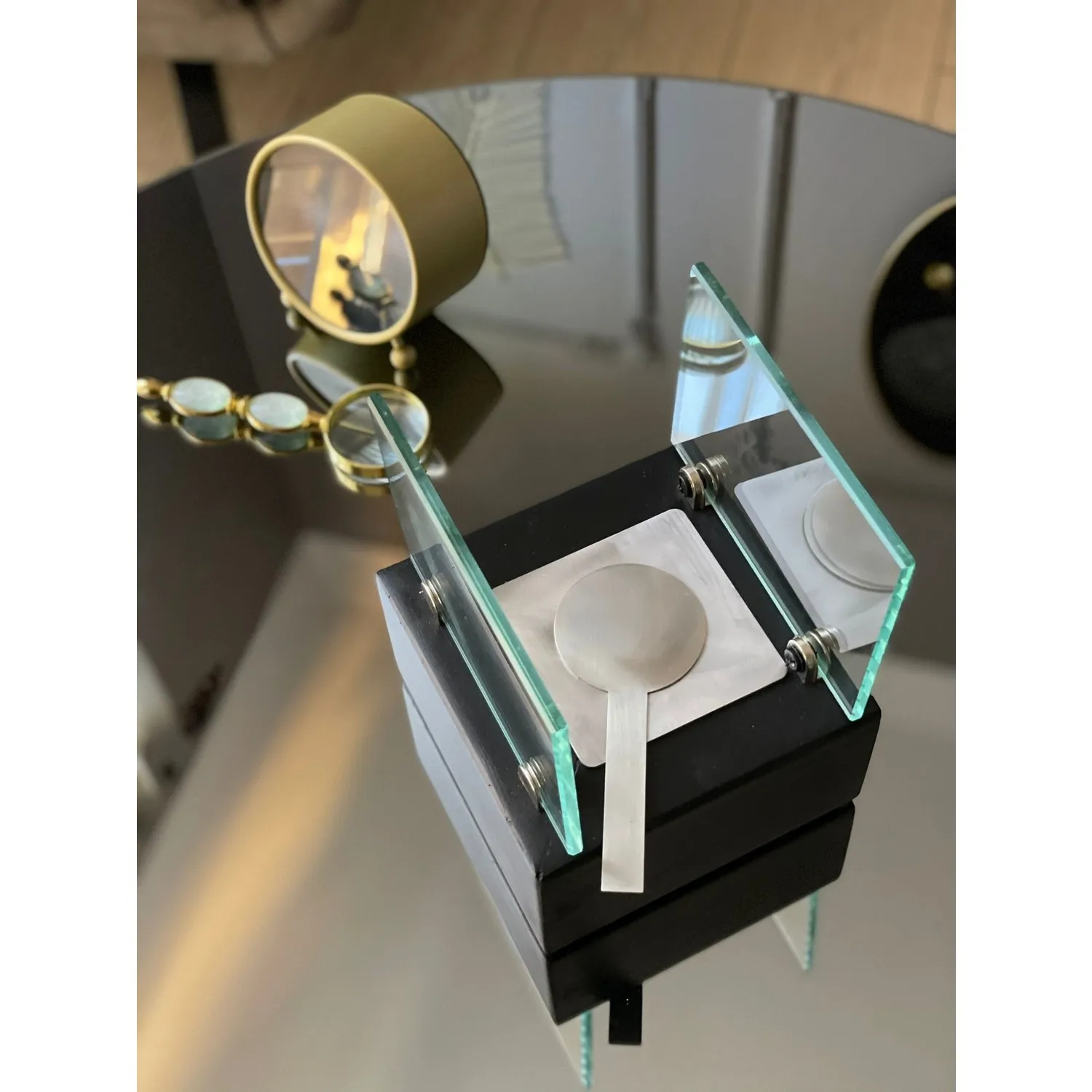 Настольная мини-камера Испании и конетта |