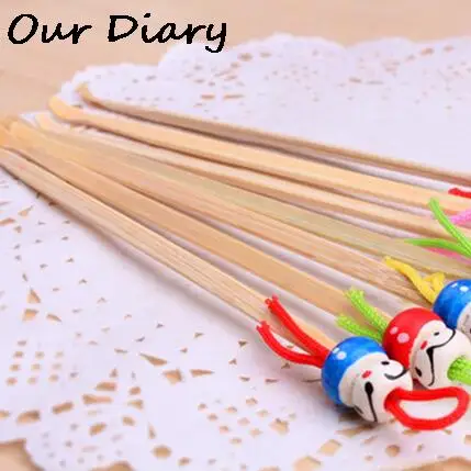 

5 шт./лот милые мини кукольные наушники деревянные бамбуковые вкладыши для удаления воска инструмент для ухода за ушами случайный цвет Горячая Распродажа