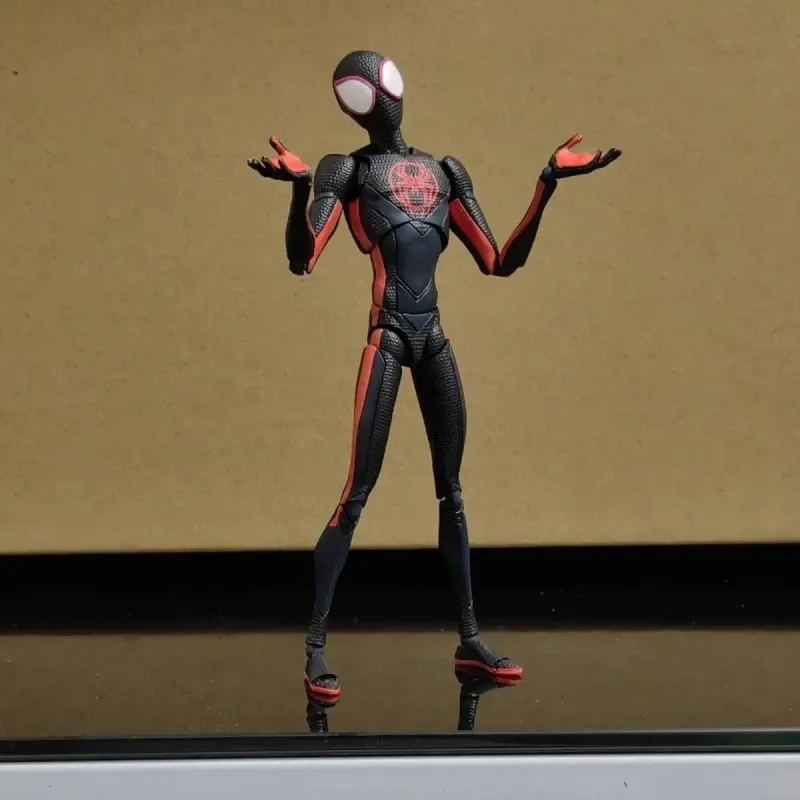 Sh Figuarts Человек-паук Майлз Моралес Гвен Стейси Фигурка Marvel через фигурки