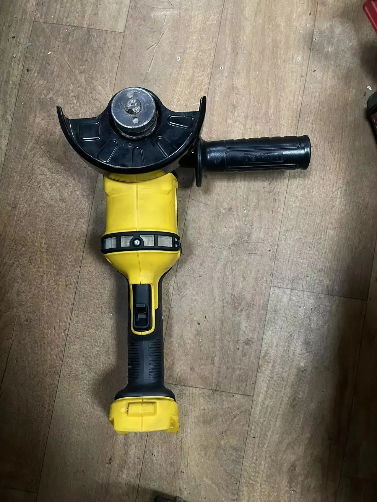 Измельчитель DeWalt Flexvolt 60 В Макс от 4 до 6 дюймов dcg414.used.б/у