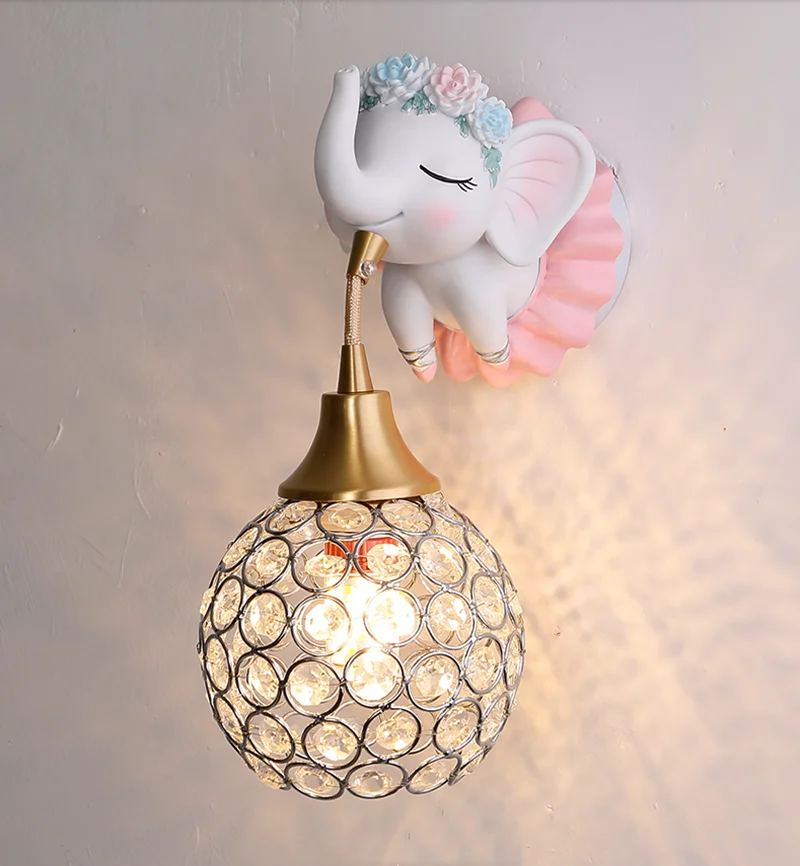 

Современный минималистичный настенный светильник для детской комнаты, спальни, прикроватный теплый светильник для мальчиков и девочек, креативный мультяшный светильник в виде оленя, слона, кролика, зеркальный светильник