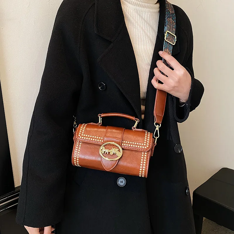 Vintage Square Crossbody Bags Women 2023 Fashion Commuter All-match Handbags Shoulder Bag For Shopping College Girl Phone Pack