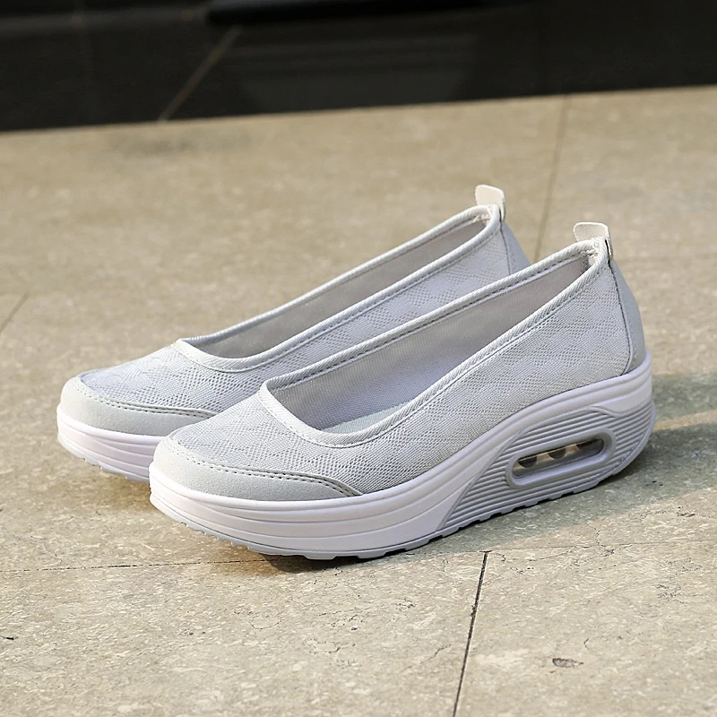 Summers Sneakers Women Walking Shoes Air Cushon Slip-on Lightweight Boat Shoes Mother Footwear Platform Increasing Height