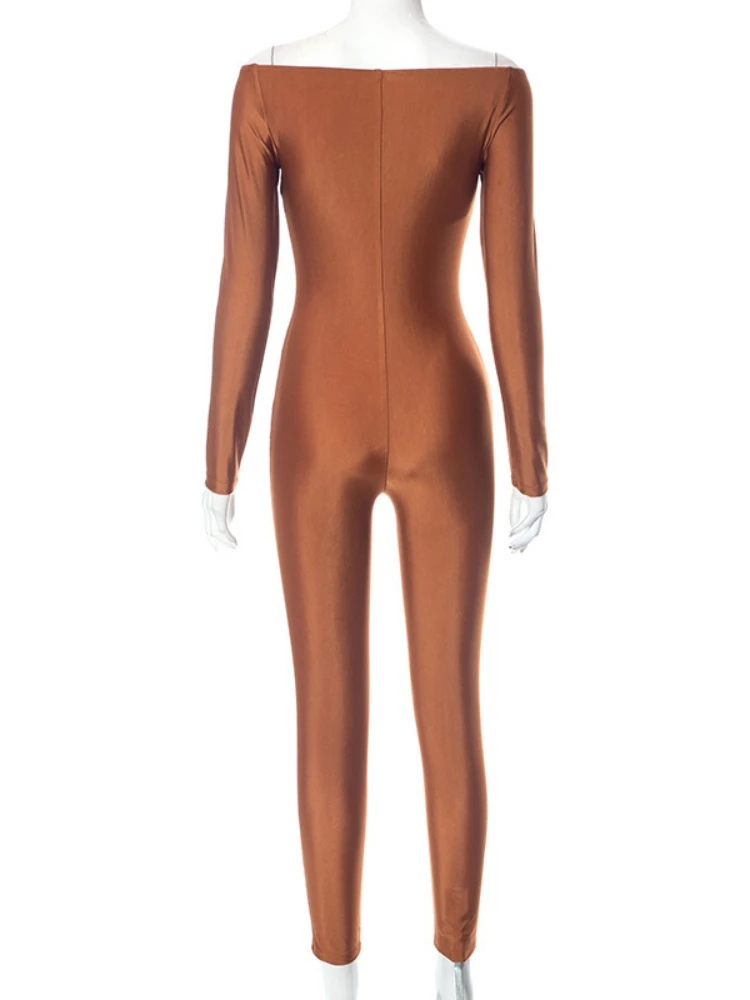 Рисунок 6 - Женский комбинезон с вырезами