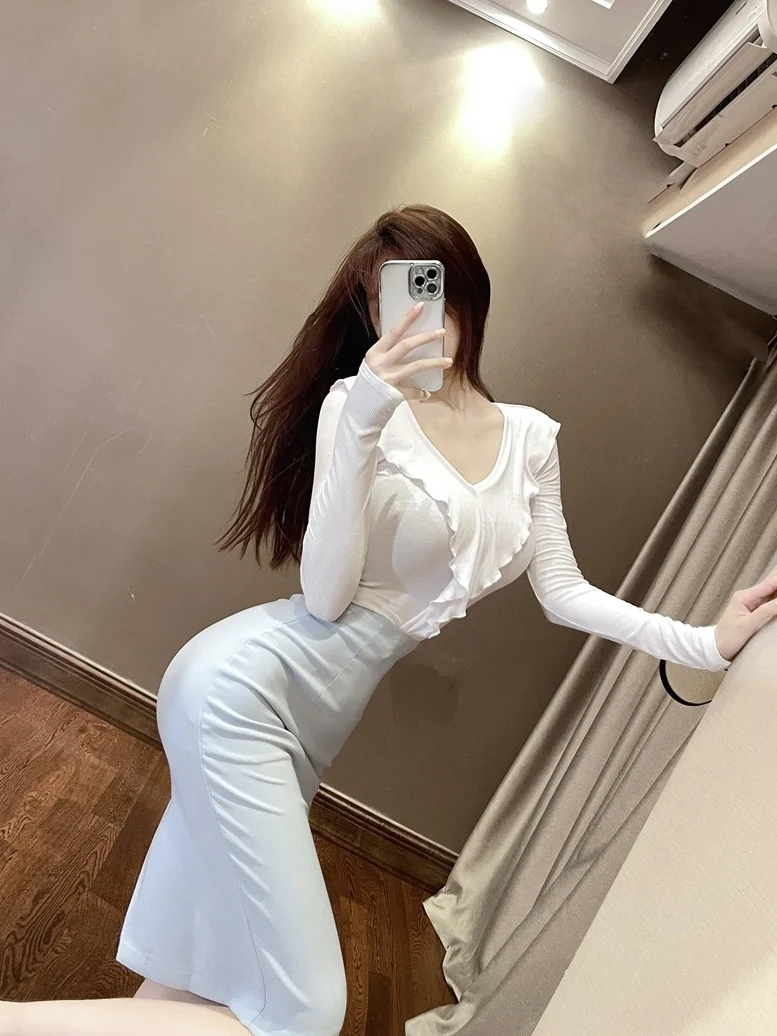 

Женская осенне-зимняя Футболка с оборками и V-образным вырезом