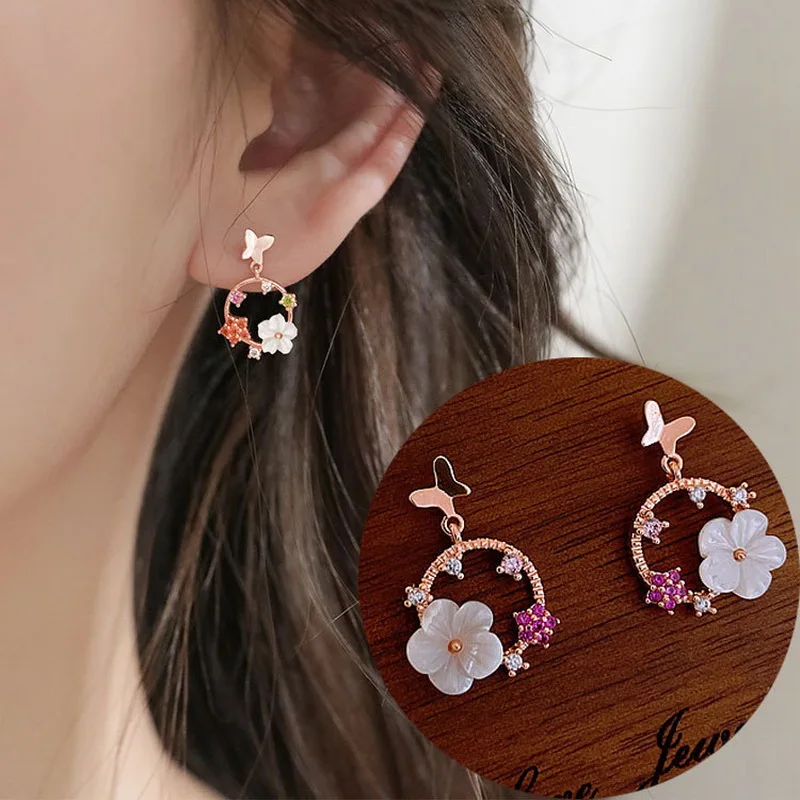 

Fashion Butterfly Flower Circle Stud Earrings for Women Girl Korean Daisy Tulip Zircon Drop Piercing Jewelry Party Wedding Gift