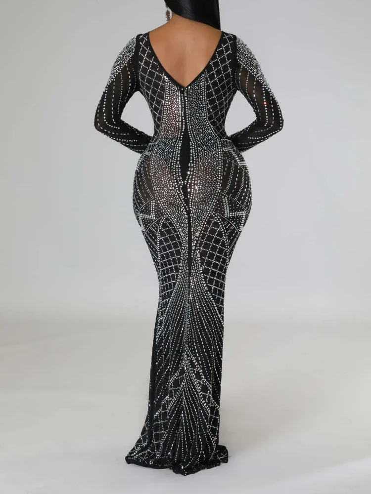 Модное облегающее платье макси со стразами и открытой спиной плиссированные