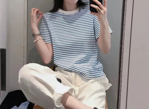 

2023 Spring and Summer New Women Loose Round Neck Short-sleeved Striped T-shirt