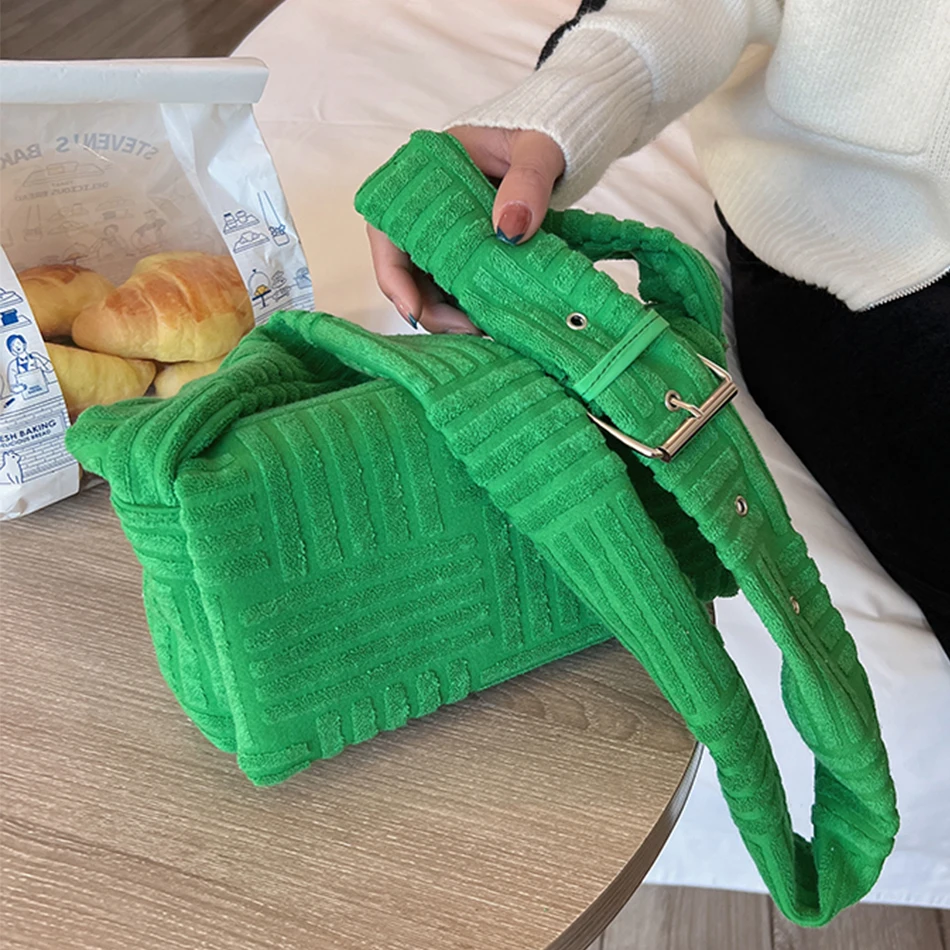 

Small Branded Trendy Luxury Designer Crossbody Bag for Women 2022 Winter New Fashion Lady Premium Fabric Handbags Shoulder Bags