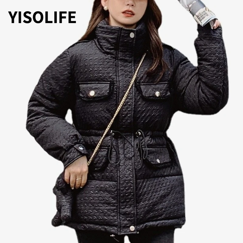 

Женская зимняя одежда свободного покроя с воротником-стойкой и объемными карманами