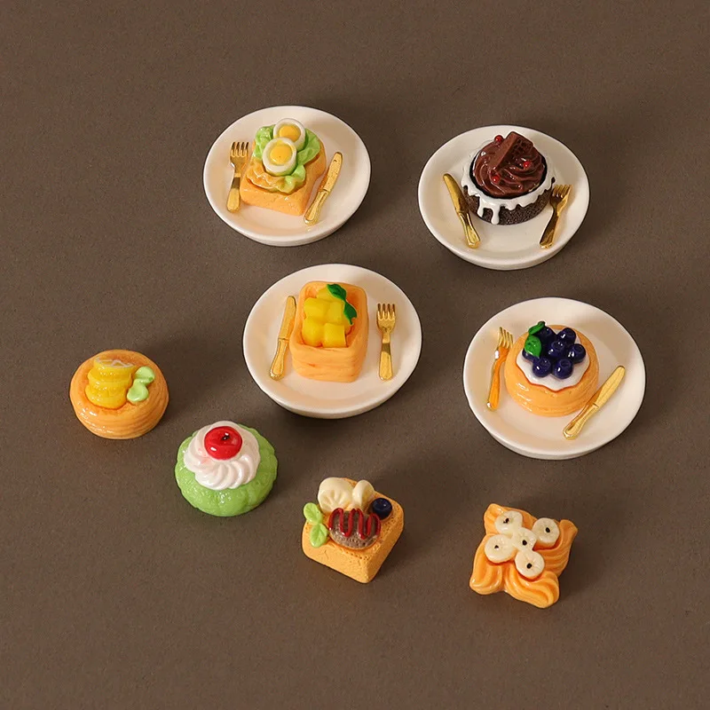 

1/12 Dollhouse Miniature Cake Dishes Set Dollhouse Simulated Dessert Dolls House Kitchen Accessories Kid Pretend Play Toy