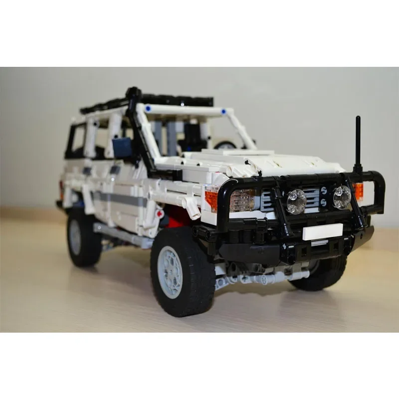 MOC-47249 Электрический радиоуправляемый Land Cruiser 76, суперкар в сборе, строительный блок, модель 2113, детали строительного блока, детская игрушка в подарок (art.: 3920cfcf3c85d) - 3920cfcf3c85d