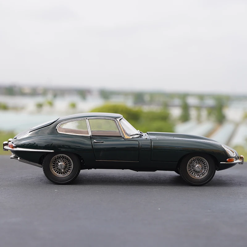 

Коллекция 1/18 года, литая модель E-Type 60-го юбилея, автомобиль из сплава, детские игрушки для мальчиков, детские игрушки