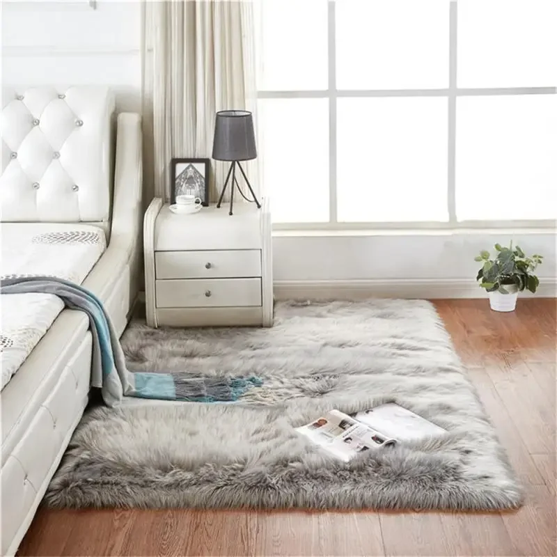 Solid Color Silk Wool Bedside Blanket For Girls Ins Bedroom Plush Carpet Silicone Non Slip Bottom Living Room Cute Rug