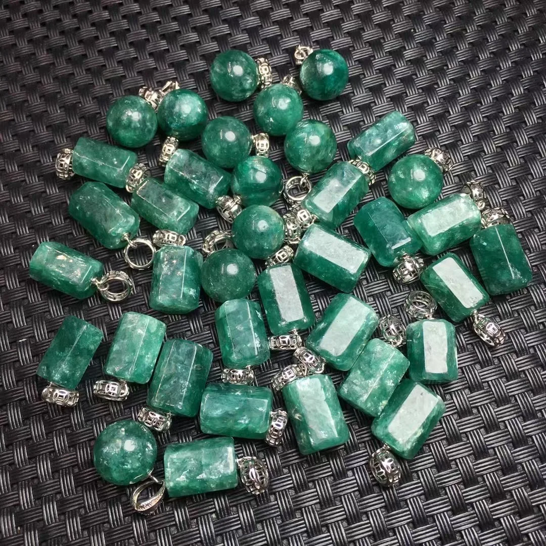 Кулон из серебра 925 пробы с натуральным изумрудом 1 шт.