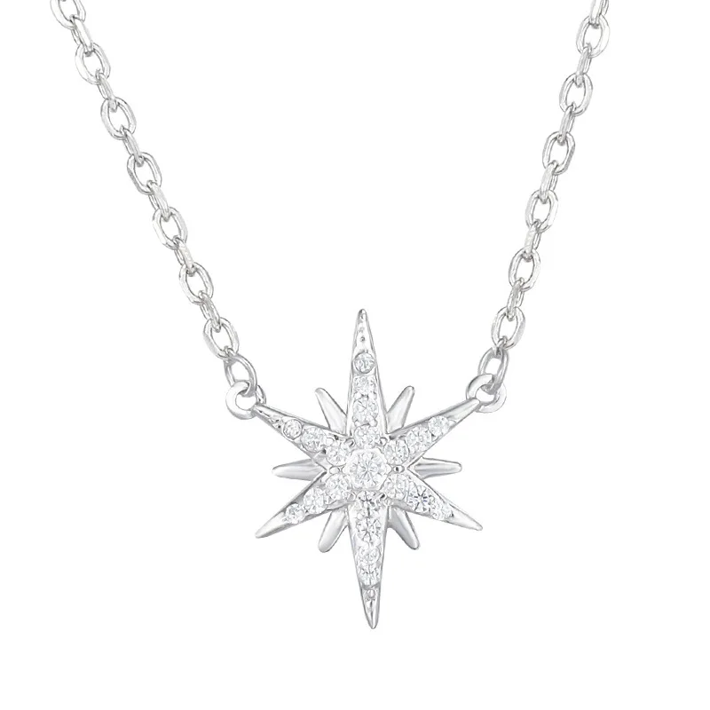 Очаровательное ожерелье из серебра