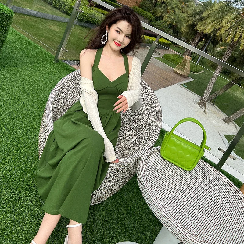 

2022 Summer New Fashion Women Sexy Neck-mounted Backless Solid Color Elasticity Ruched Casual Beach Mid-calf Dress