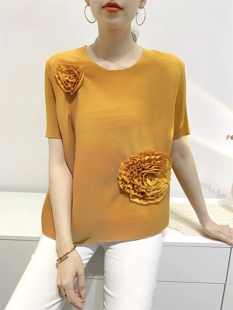 

Miyake Tops Women 2023 Summer New Three-Dimensional Applique Top Women's Pleated Clothes Comfort and Casual Niche Design T-shirt