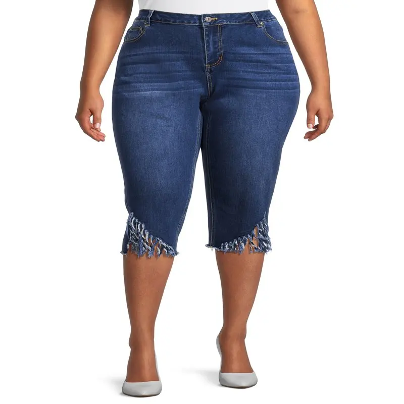 

HMCN Women`s Plus Size Fray Hem Denim Capri Jeans