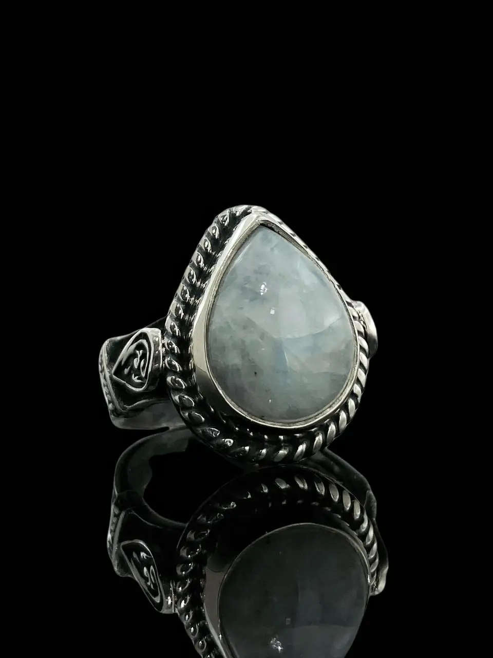

Drop Moon Stone Custom Design Hand Production 925 Silver Ring