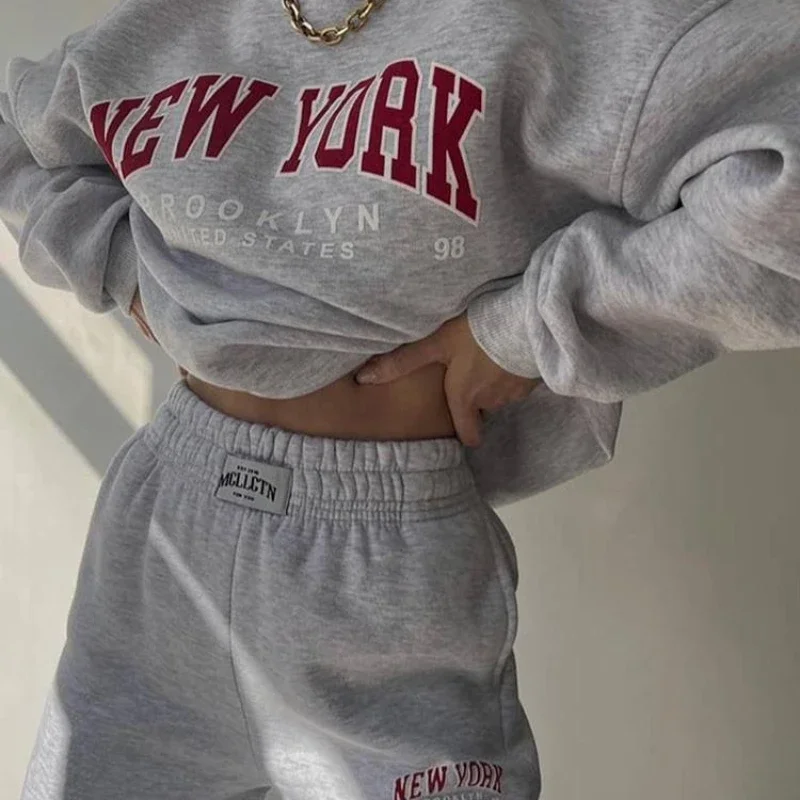 

Женский костюм с капюшоном с буквенным принтом, осенне-зимний Свободный пуловер с длинным рукавом, Женский Повседневный свитер с круглым вырезом и штаны, комплект из двух предметов