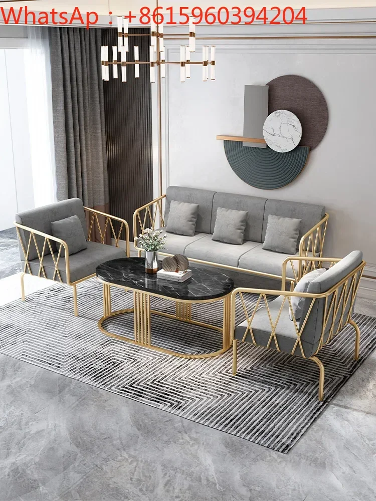 Простой современный диван из кованого железа для отдыха магазин одежды зона