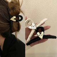 fashion metal heart hair claws geometric hair clamp grab hair styling hair clips for women girls hairpin hair accessories