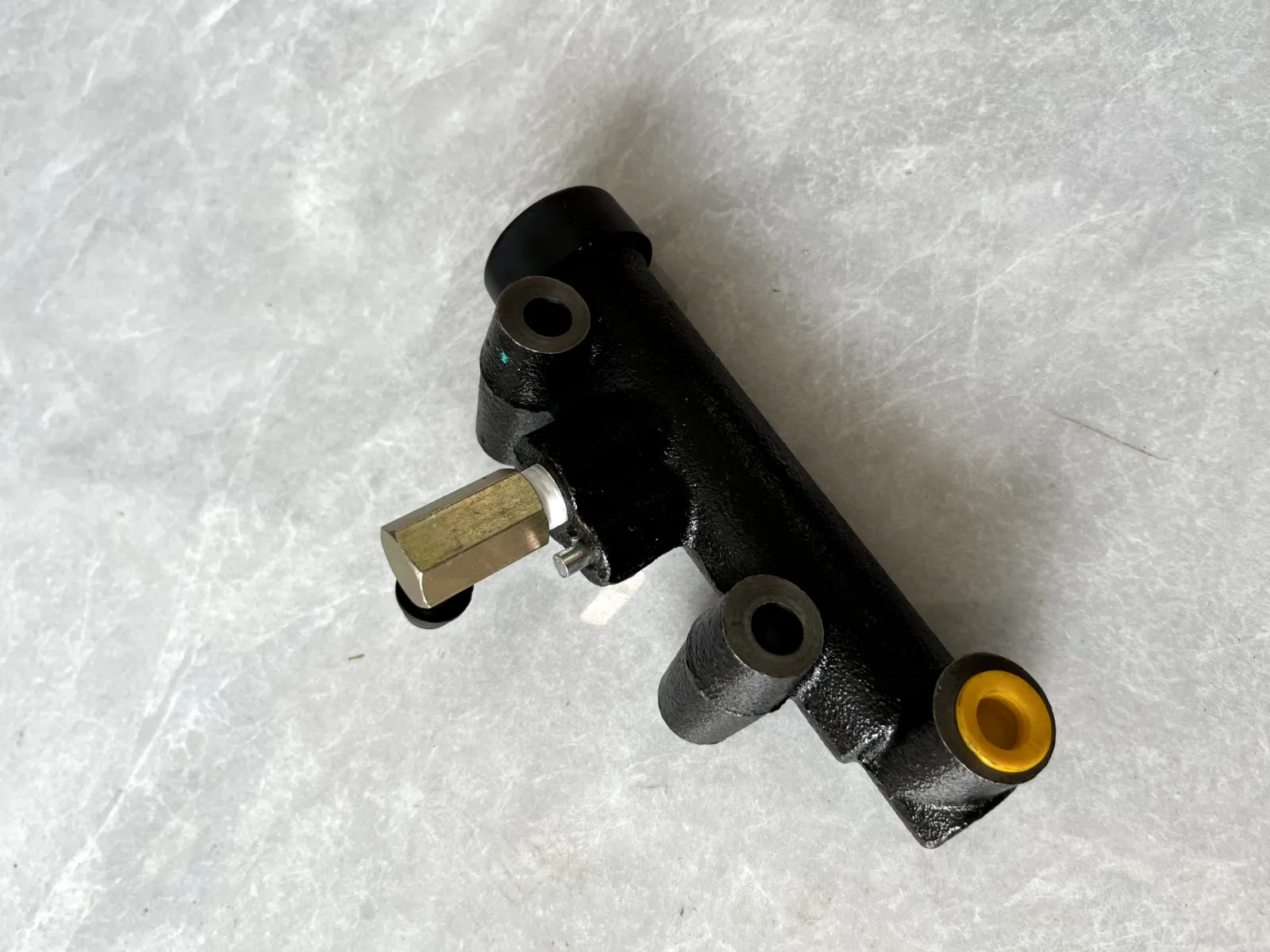 Фото ДЛЯ ISUZU GIGA EXR CXZ FSR FTR FSS FTS FRR EXZ ГРУЗОВИК СЦЕПЛЕНИЕ MASTER CYLINDER №4