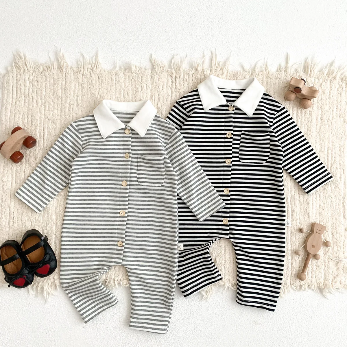 

2023 весенний Модный комбинезон-поло с отложным воротником для мальчиков; Кардиган; Верхняя одежда; Детский простой полосатый комбинезон из о...