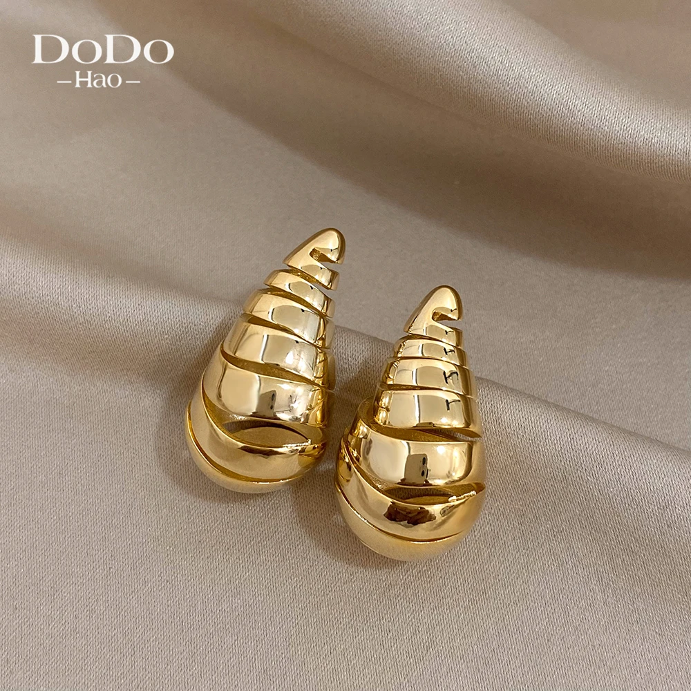 DODOHAO полые металлические гладкие дизайнерские серьги-гвоздики в форме капли воды