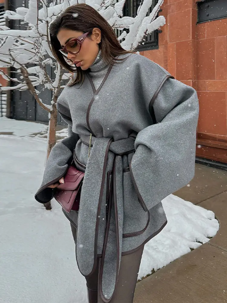Куртка женская шерстяная контрастная с поясом и карманами модный серый пиджак