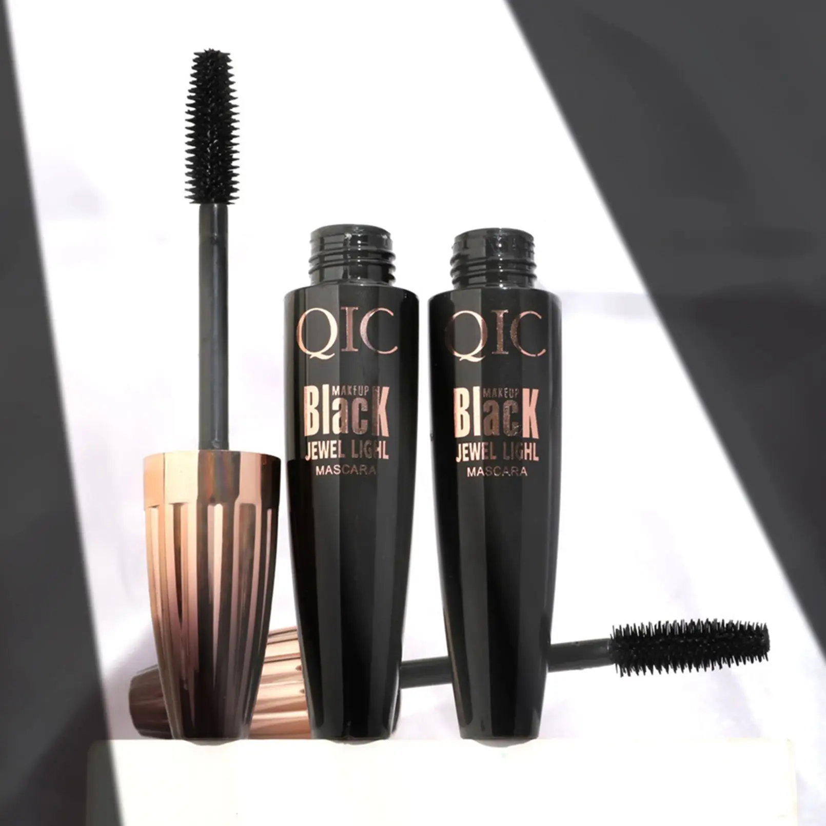 

4D Eye Makeup Long Lasting Waterproof Eyelash Mascara Eye Lash Curling Eyelashes Extension Eye Cosmetics