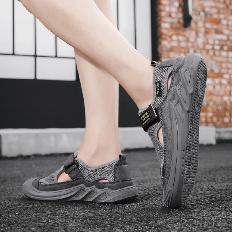 Мужская сетчатая обувь новые летние дышащие сандалии Baotou для спорта и отдыха на