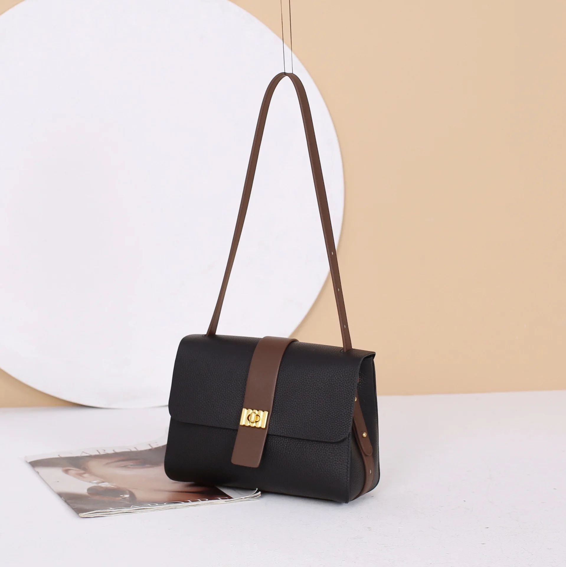 Fashion Ladies Shoulder Bags Real Cowhide Leather Simple Style Generous Design Casual Large Crossbody Purses and Handbags Soft