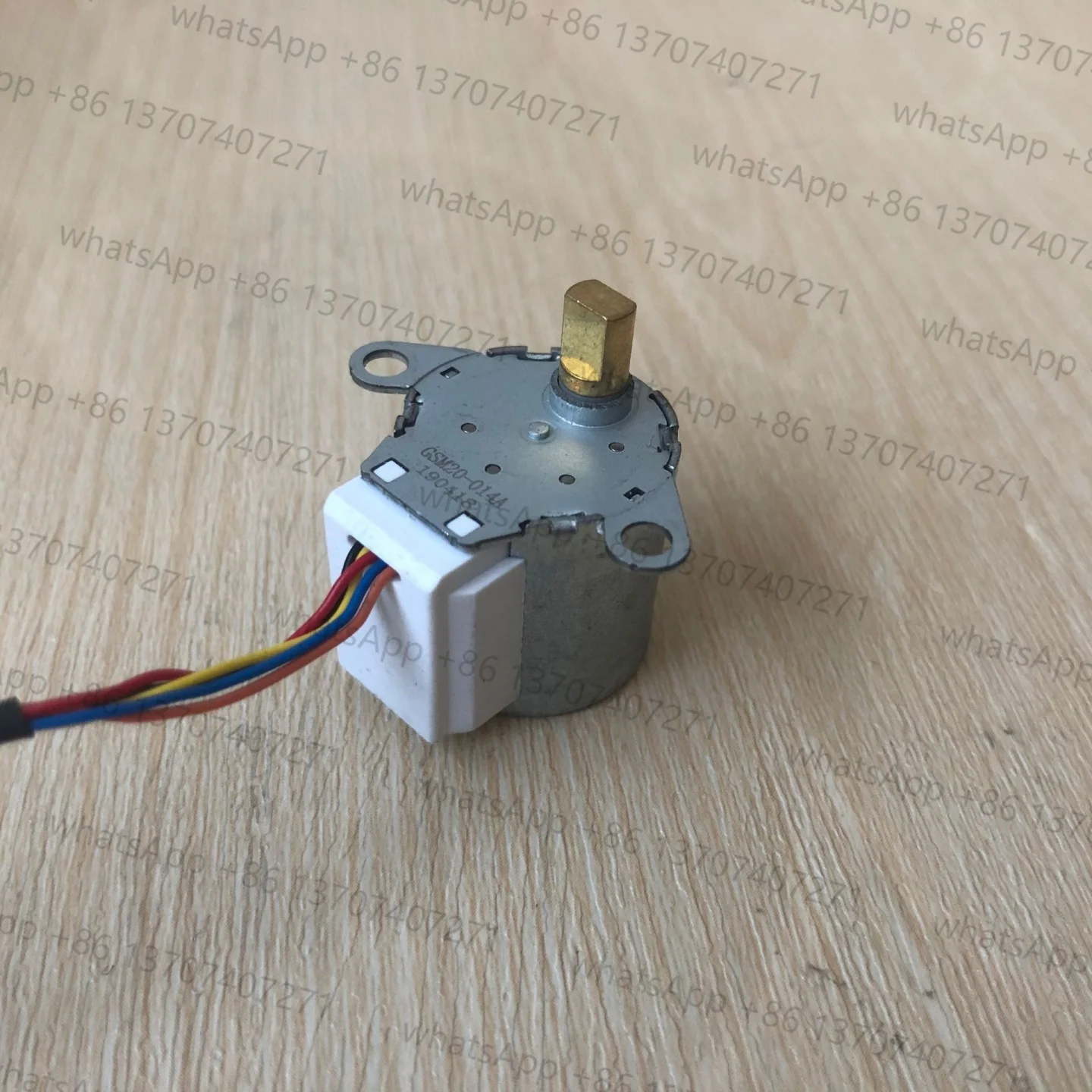 Фото Подходит для шагового двигателя камеры EZVIZ C6C OT-GSM20-014A C8W C8C №2
