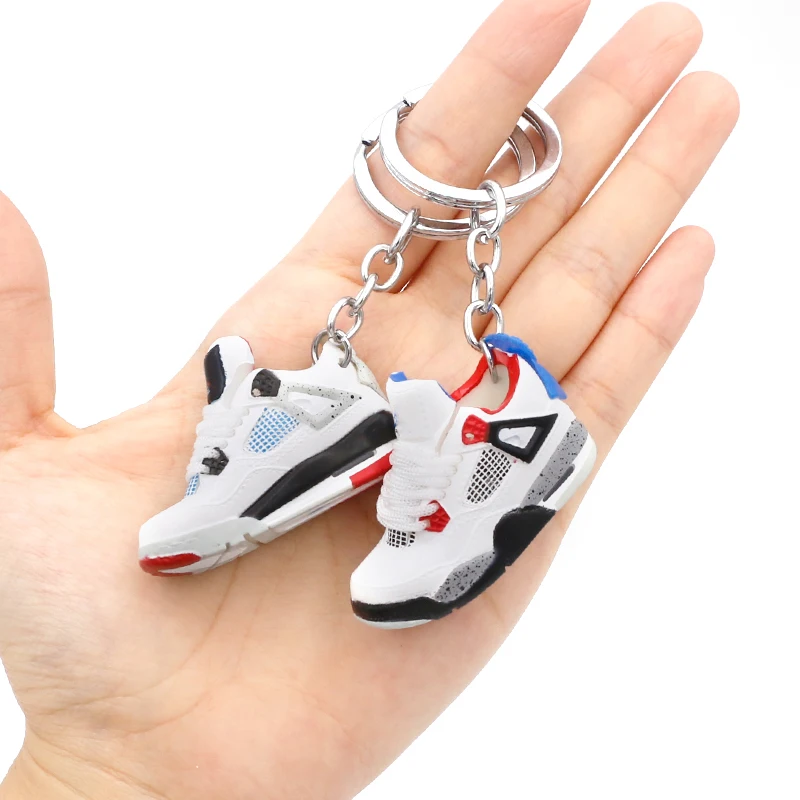 Fashion 3D Basketball Shoe Keychain Simulation Fun Sports Shoe Keychain Fingerboard Mini Shoe Model Keychain Pendant