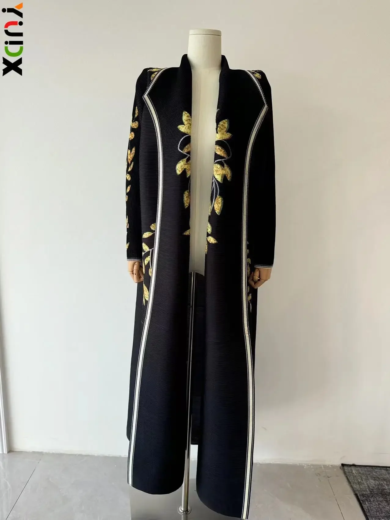 Женское длинное плиссированное платье с принтом