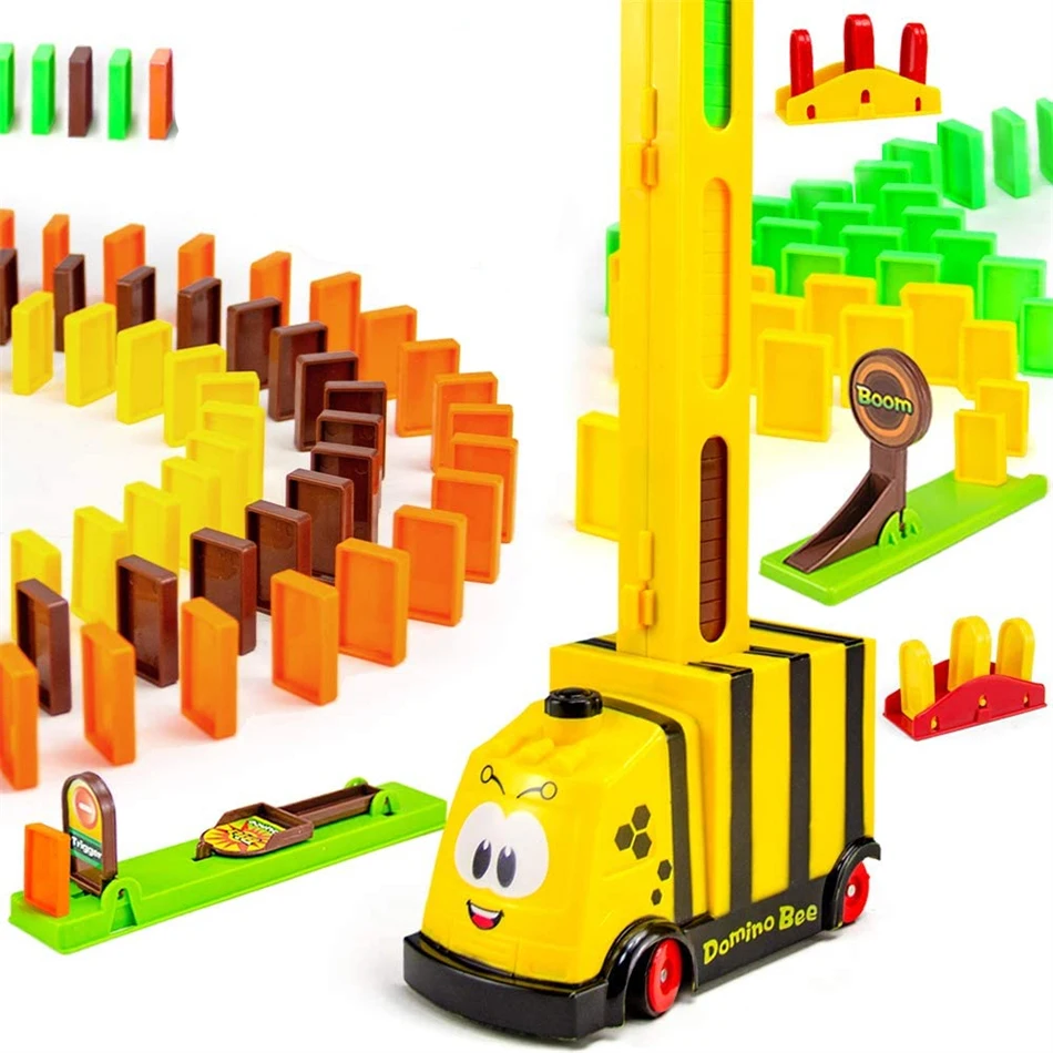 

Набор детских игрушечных машинок «домино» с автоматической укладкой