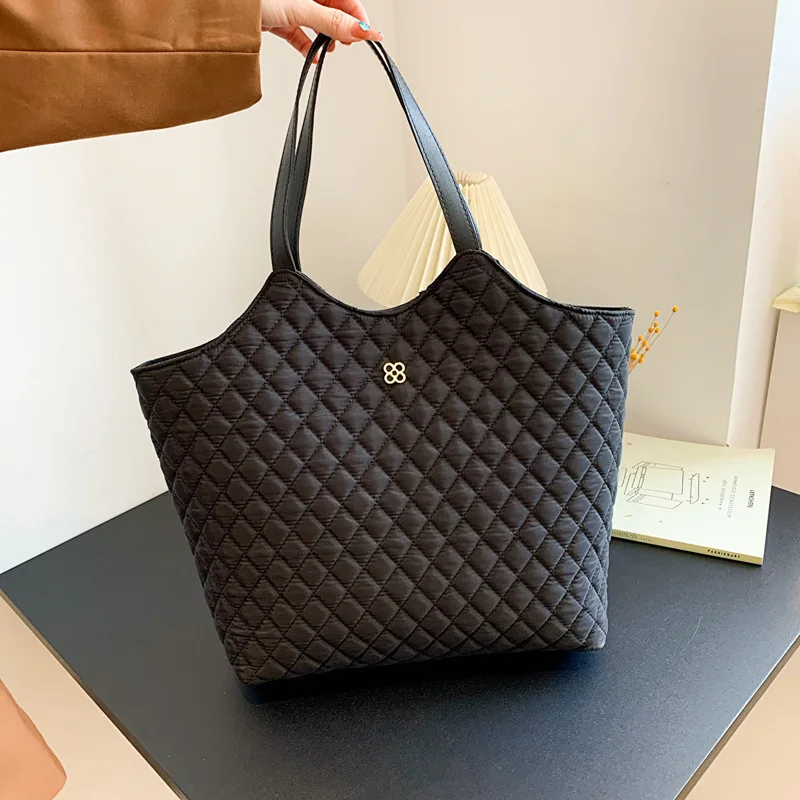 

Advanced Bag for Women Large Capacity New Autumn Shoulder Bag Oxford Bringer Tote Net Red Bag Handbags 2023 Designer Luxury