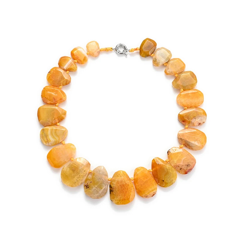 Ожерелье из агата с натуральными гранями яркие женские бусины