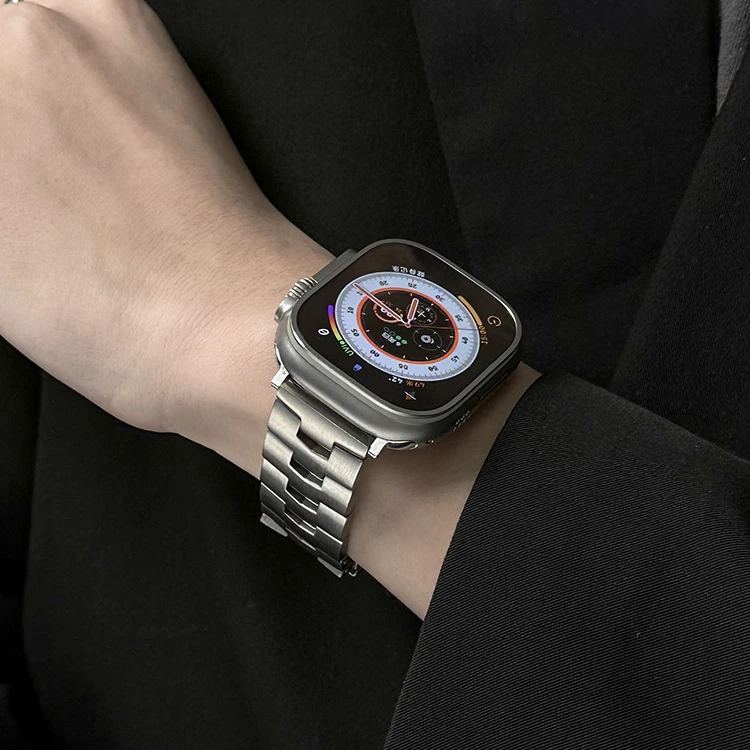 Luxury Titanium Metal Strap For Apple Watch 8 Ultra 7 49mm 45mm 41mm Light Bracelet For iWatch SE 6 5 4 3 2 44mm 42mm 40mm 38mm