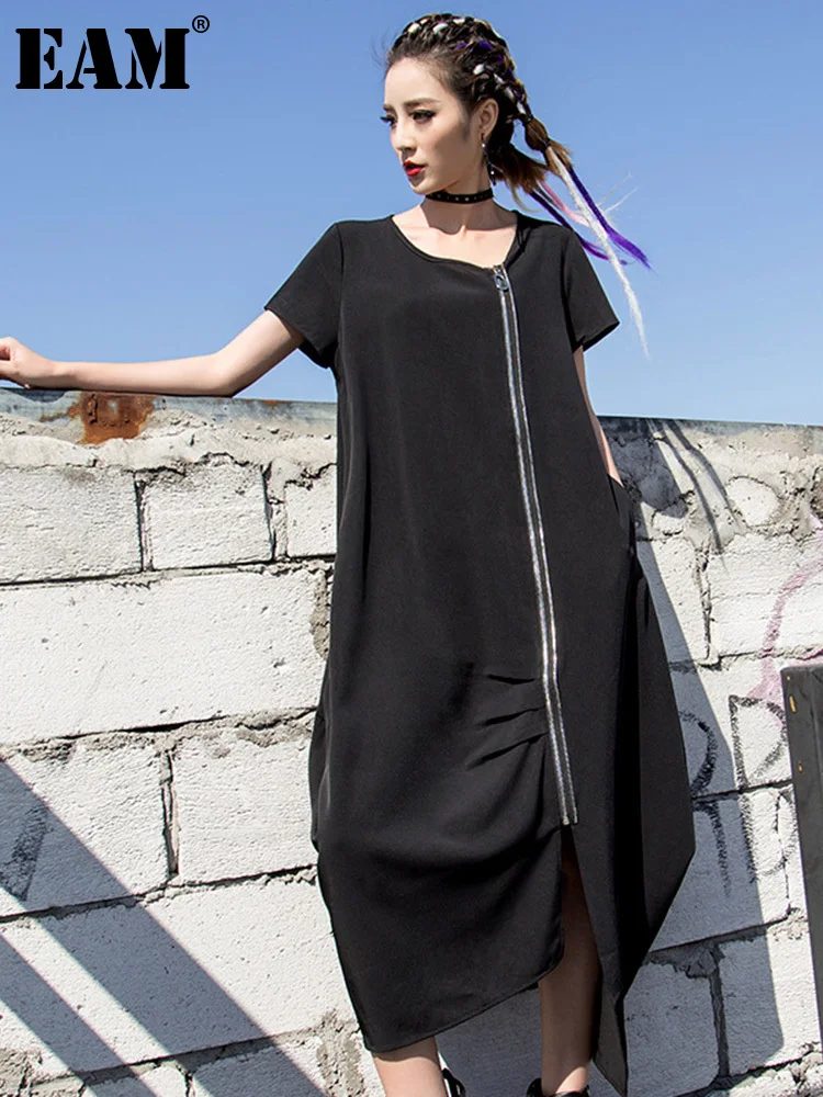 

[EAM] Women Black Irregular Big Size Casual Dress New V-Neck Short Sleeve Loose Fit Fashion Tide Spring Summer 2023 1DF4677