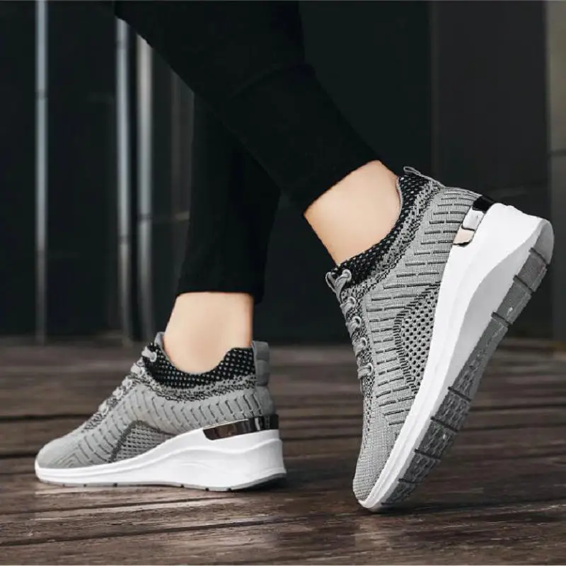 Womens Light Running Shoes Jogging Shoes Breathable 3-5CM Women Sneakers Slip On Loafer Shoe Momens Casual Nice Unisex Sock Shoe