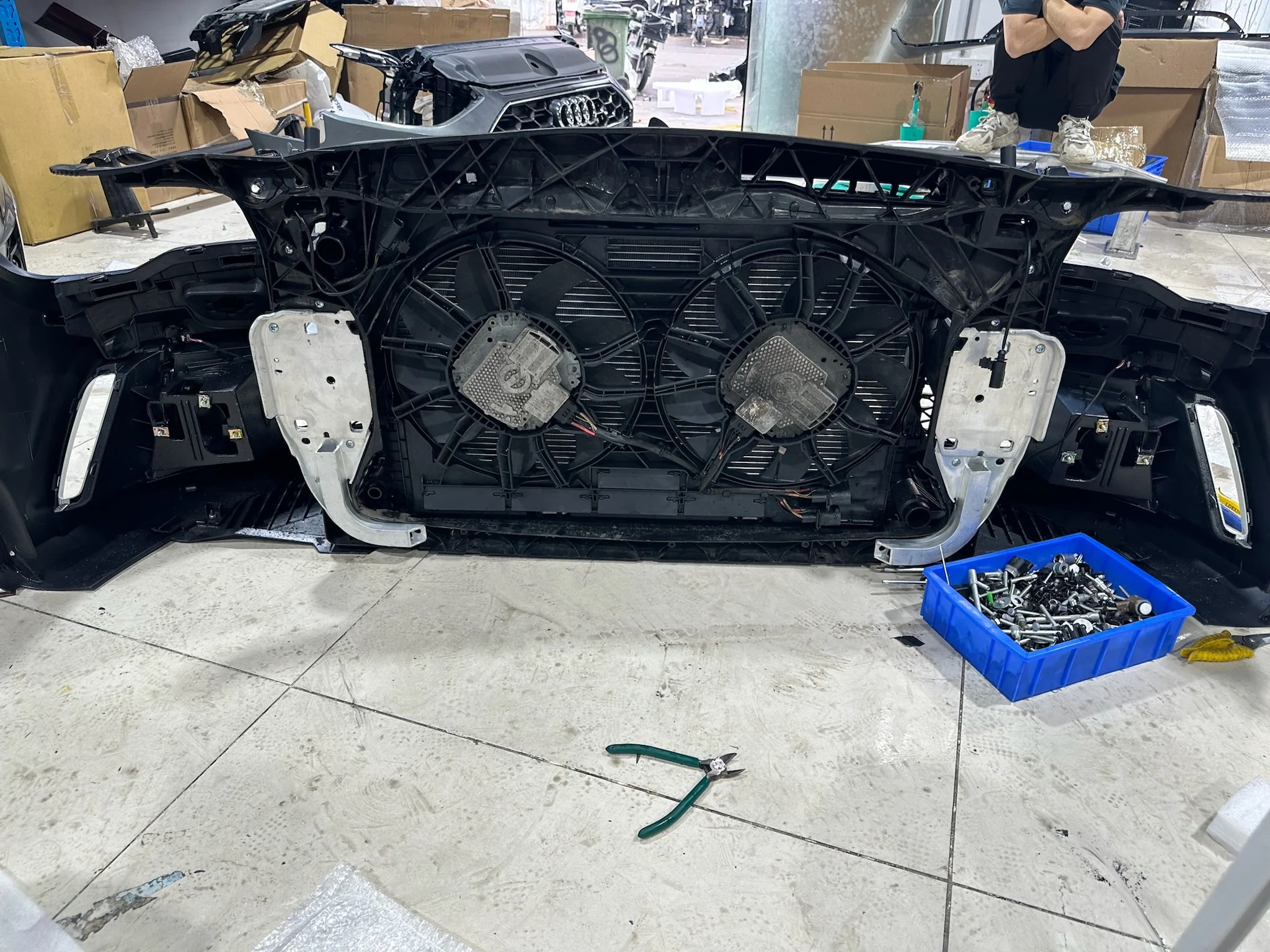 Фото Новый передний бампер-обвес для Audi A7 RS7 2011-2015, хромированный ABS, автозапчасти с вырезами под выхлоп, оплата T/T №2