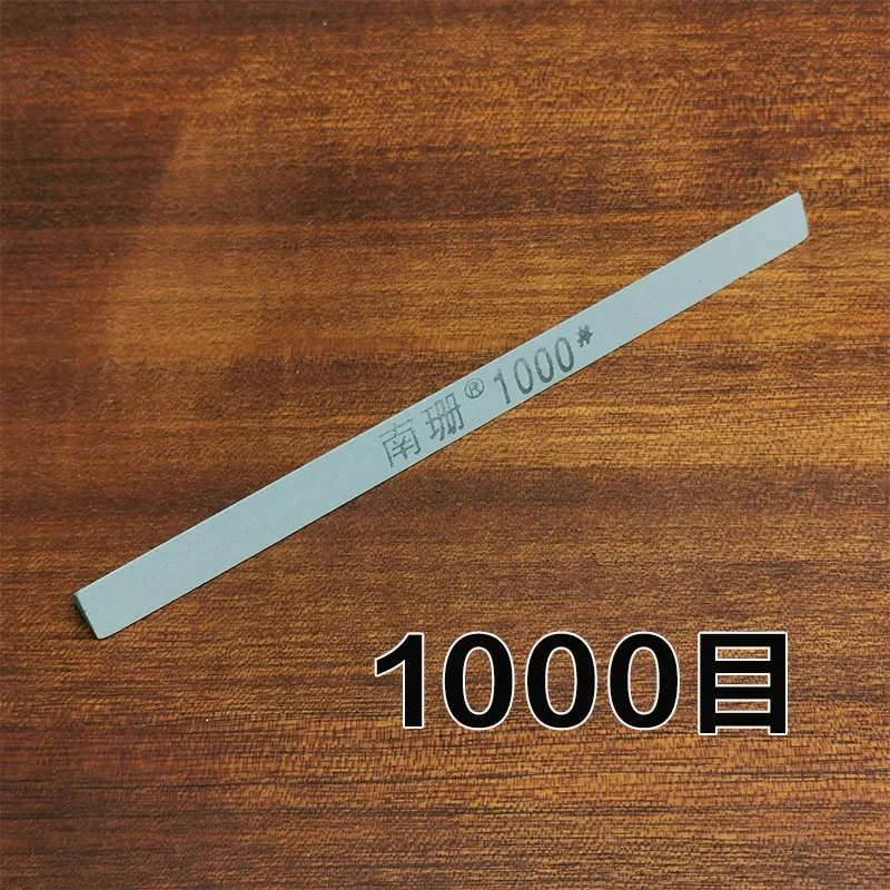 

Треугольный масляный камень для заточки ножей 12*150 мм