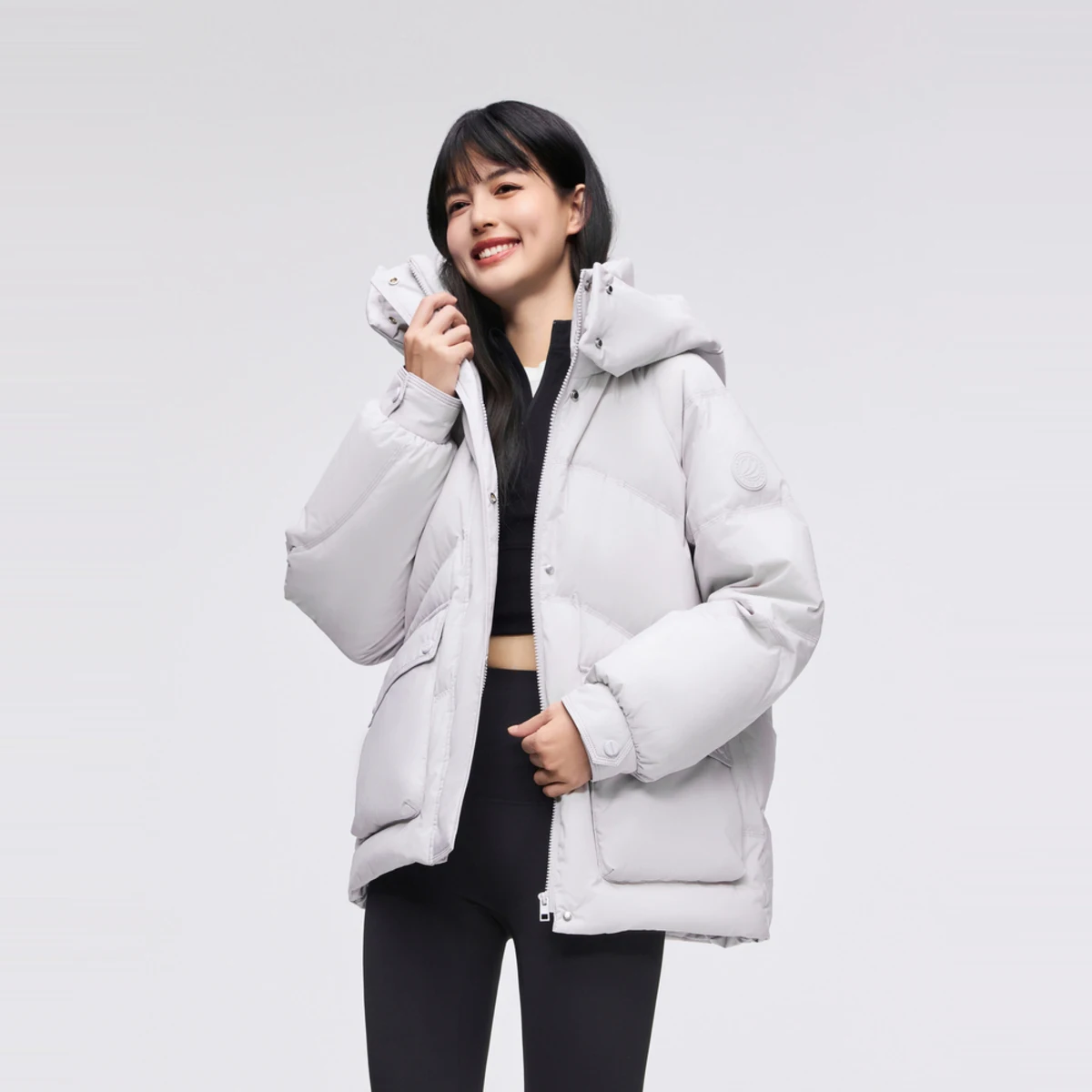 Женская зимняя пуховая куртка BOSIDENG