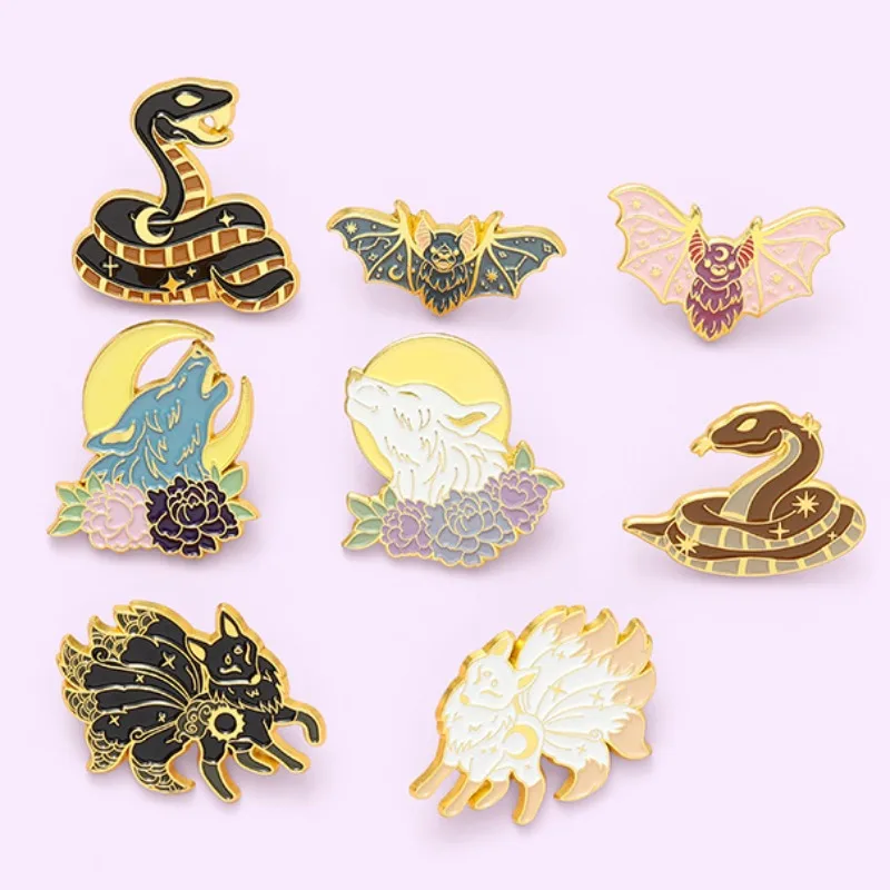 Темный стиль значки с лисой и волком металлические булавки в виде змеи милые
