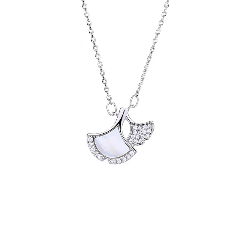 

Ginkgo Biloba Zircon Necklace For Women Chain Electroplating Platinum Fashion Jewelry With Pendant