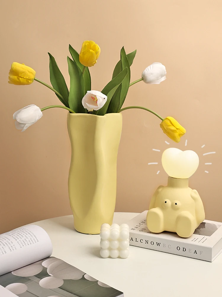 Nordic Creative Ins Style Ceramic Vase Living Room Decorations Ornament Flower Pot Household Decor Yellow Flower Arrangement